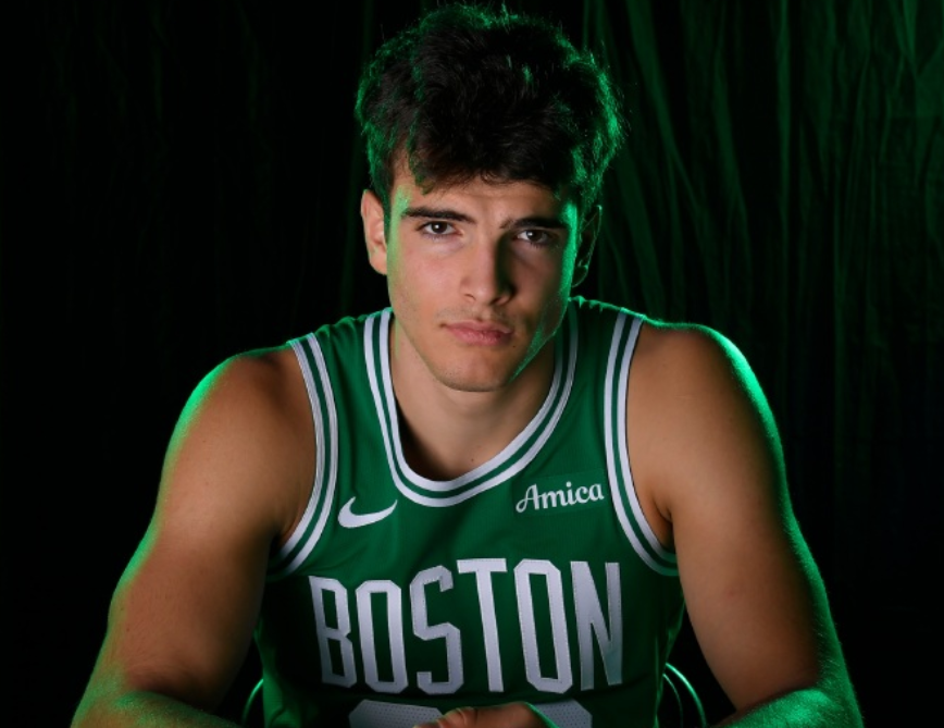 开云APP下载-狂砍18分16篮板！西班牙天才侧翼大爆发，杨瀚森可以学习！