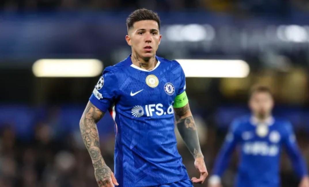 kaiyun sports-蓝军旧将：处罚恩佐是作秀，要是输给曼城丢欧冠资格就荒唐了